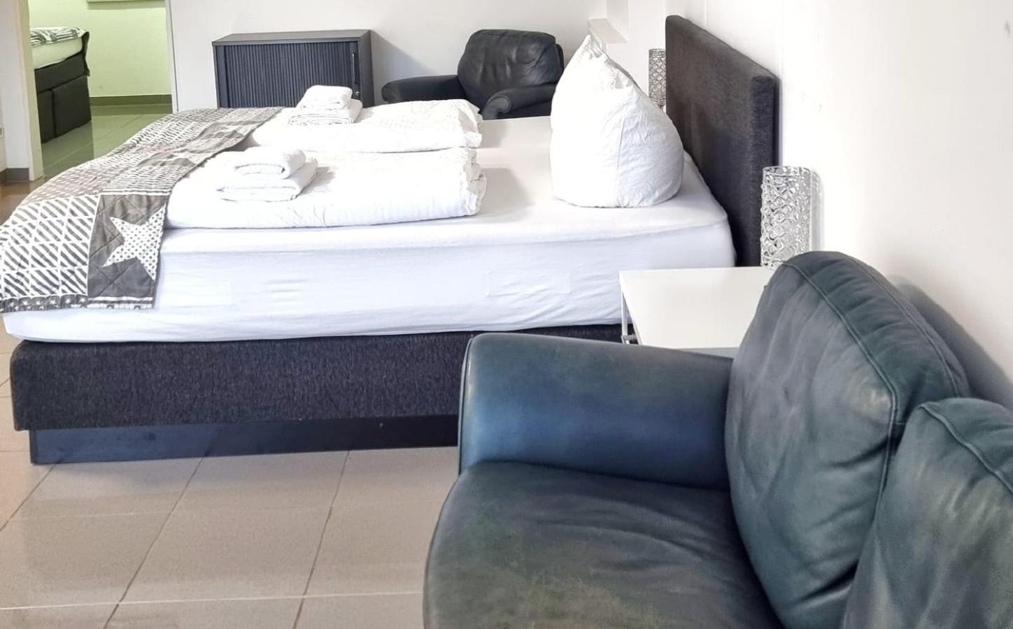 City J&L Apartment Zentrale Lage 弗赖堡 外观 照片